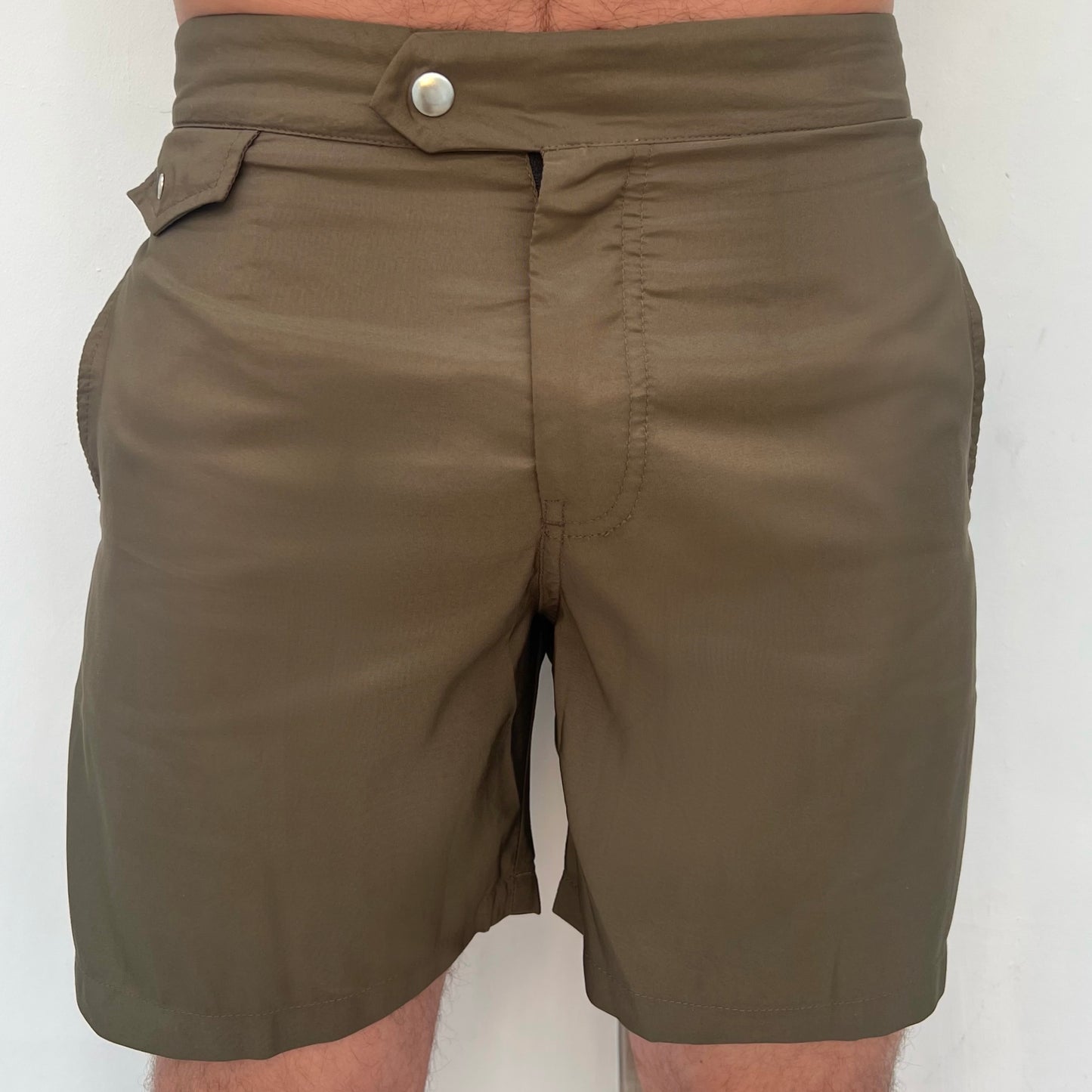 LUCA SHORT | OLIVE MID LENGTH