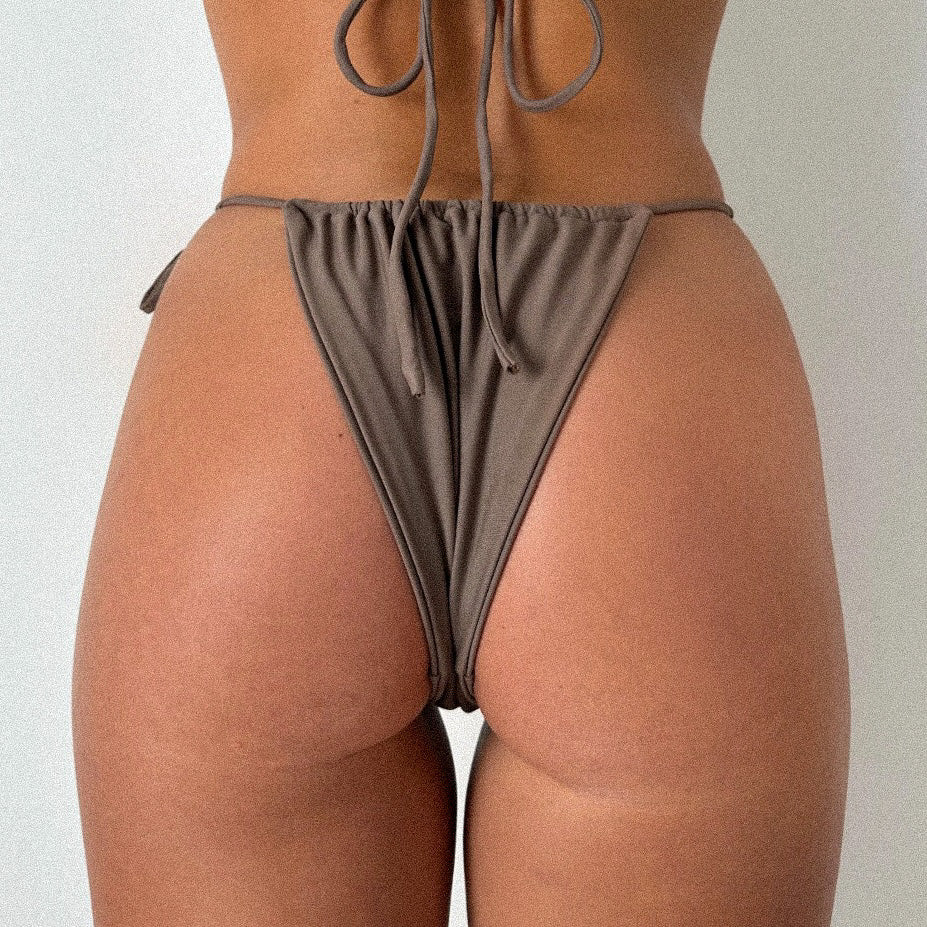 LOU BOTTOMS | MOCHA
